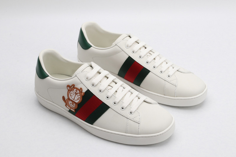 G*u*i sneaker