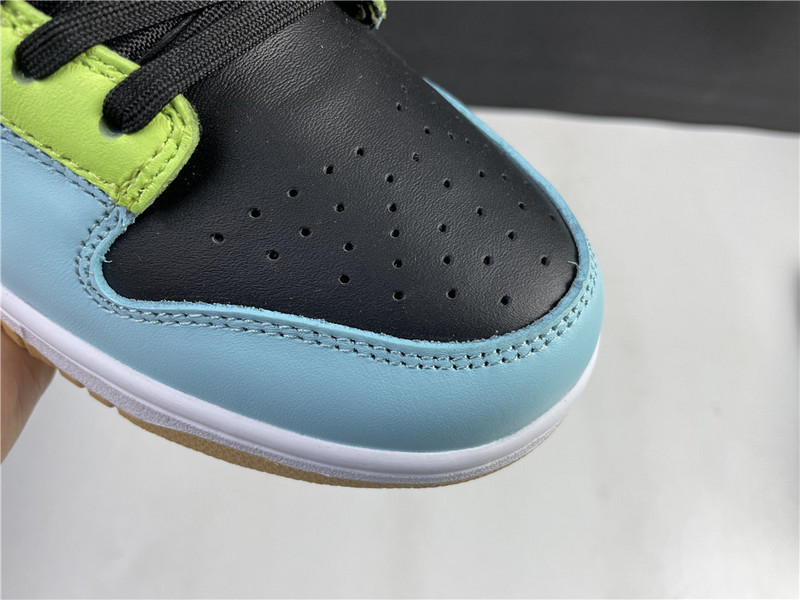 nike dunk low se