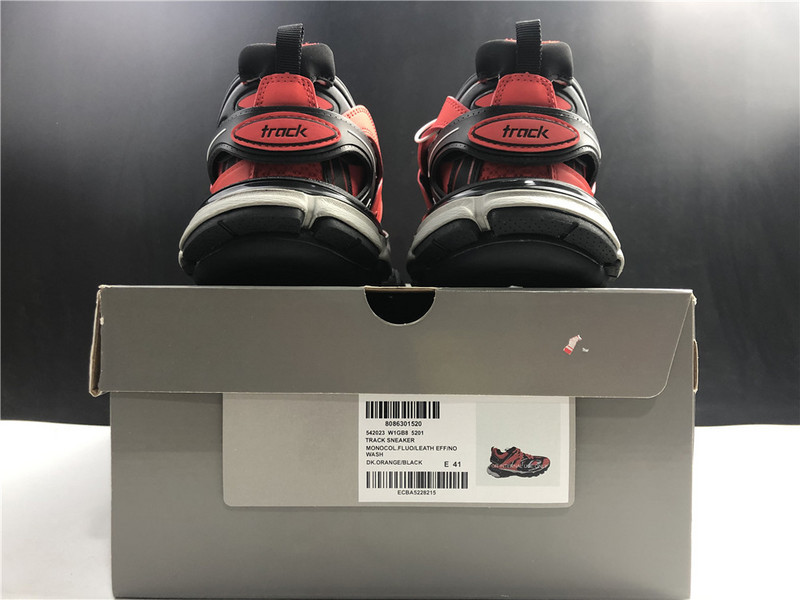 Ba*len*cia*ga track red with black