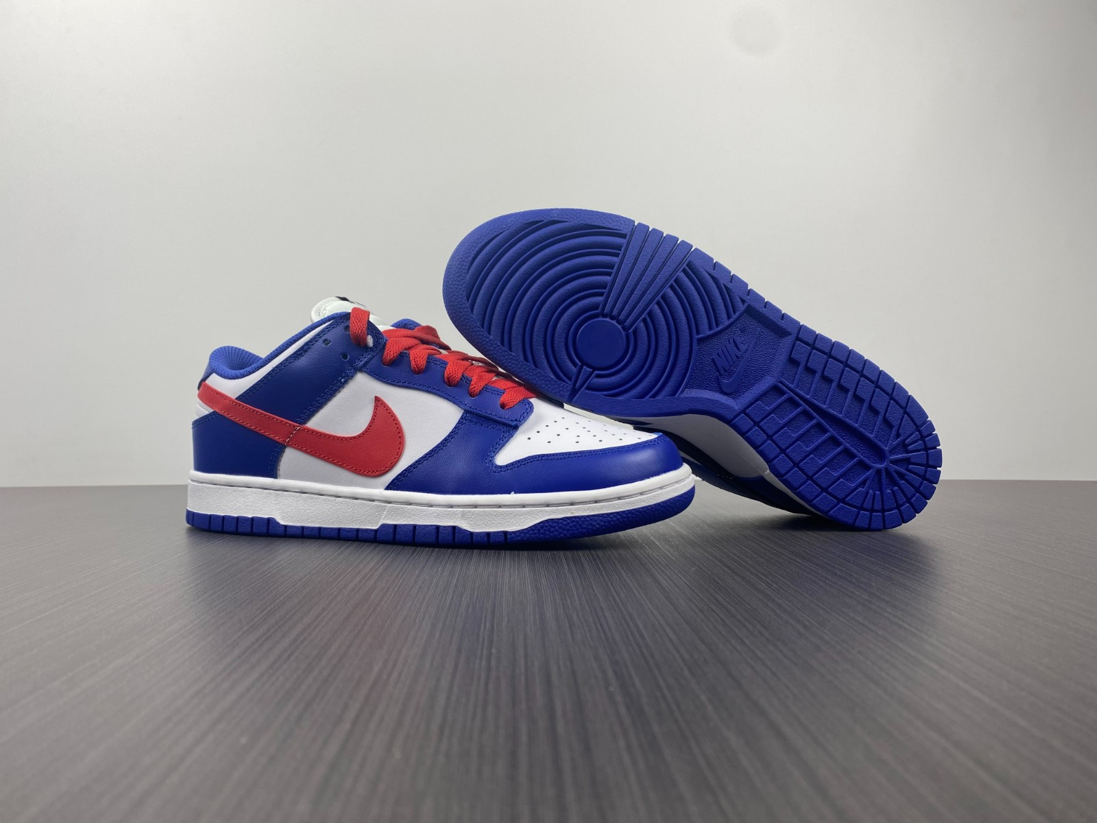 nike dunk low gs