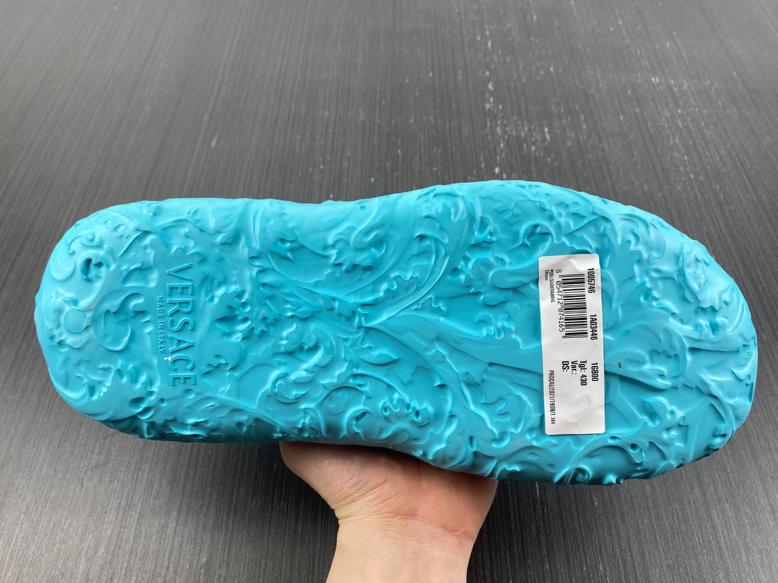 versece slipper