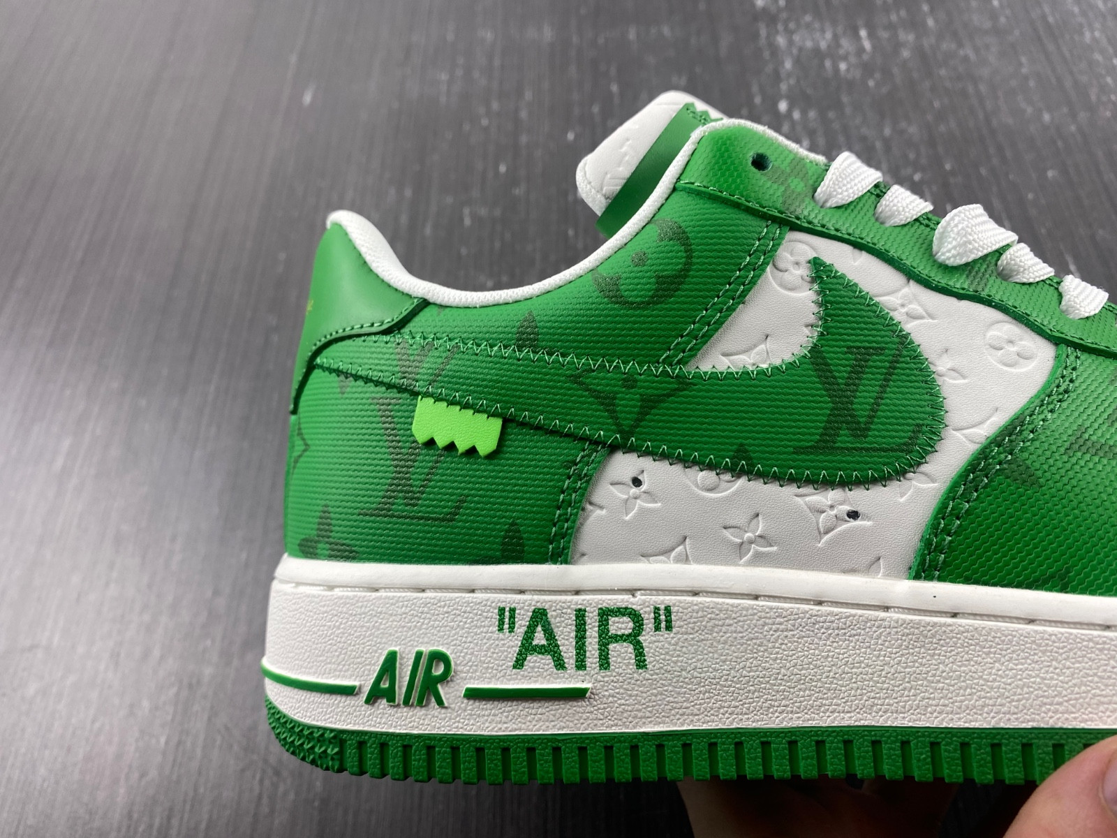 lwe sneaker