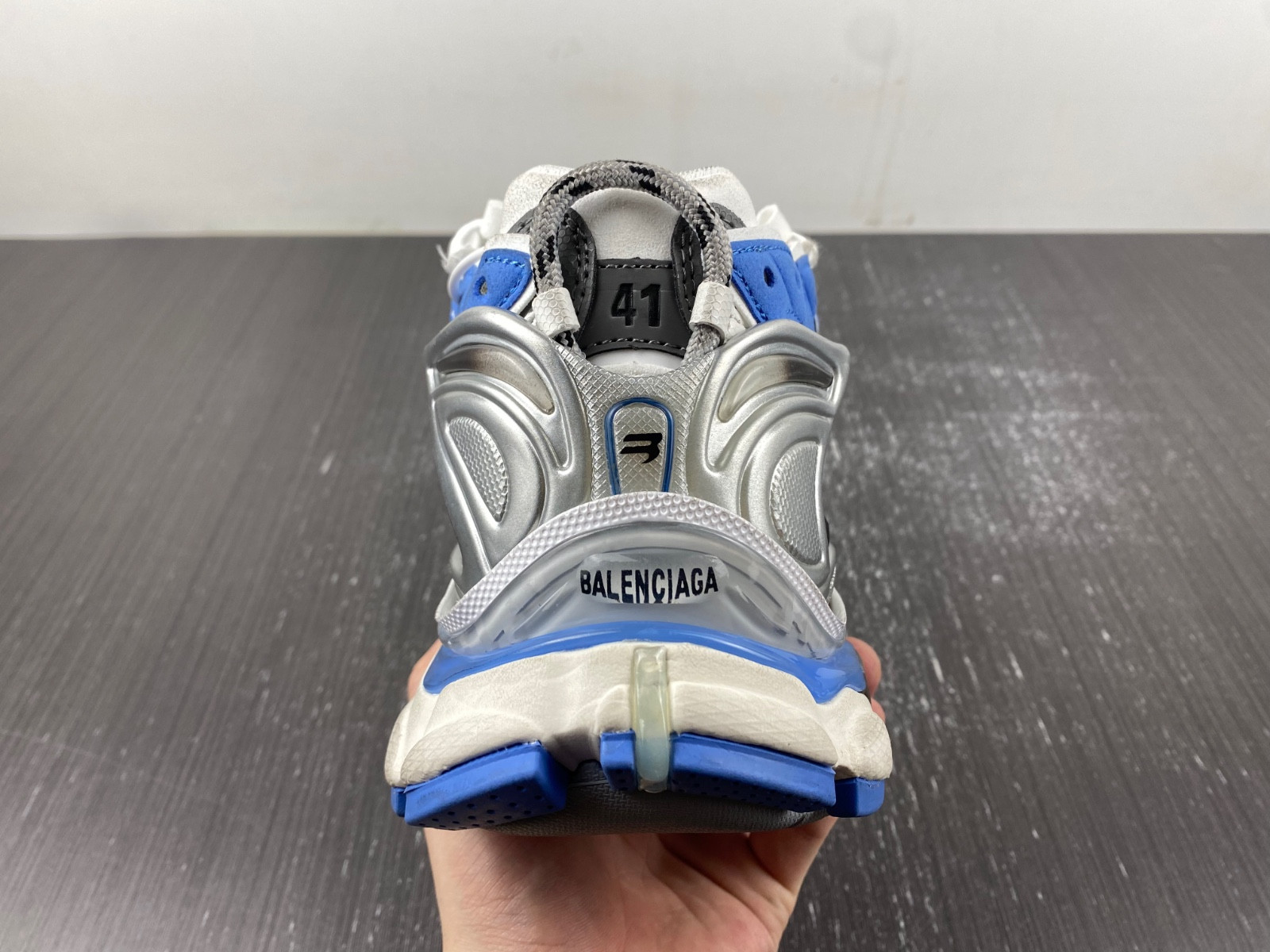 Ba*len*cia*ga runner sneaker