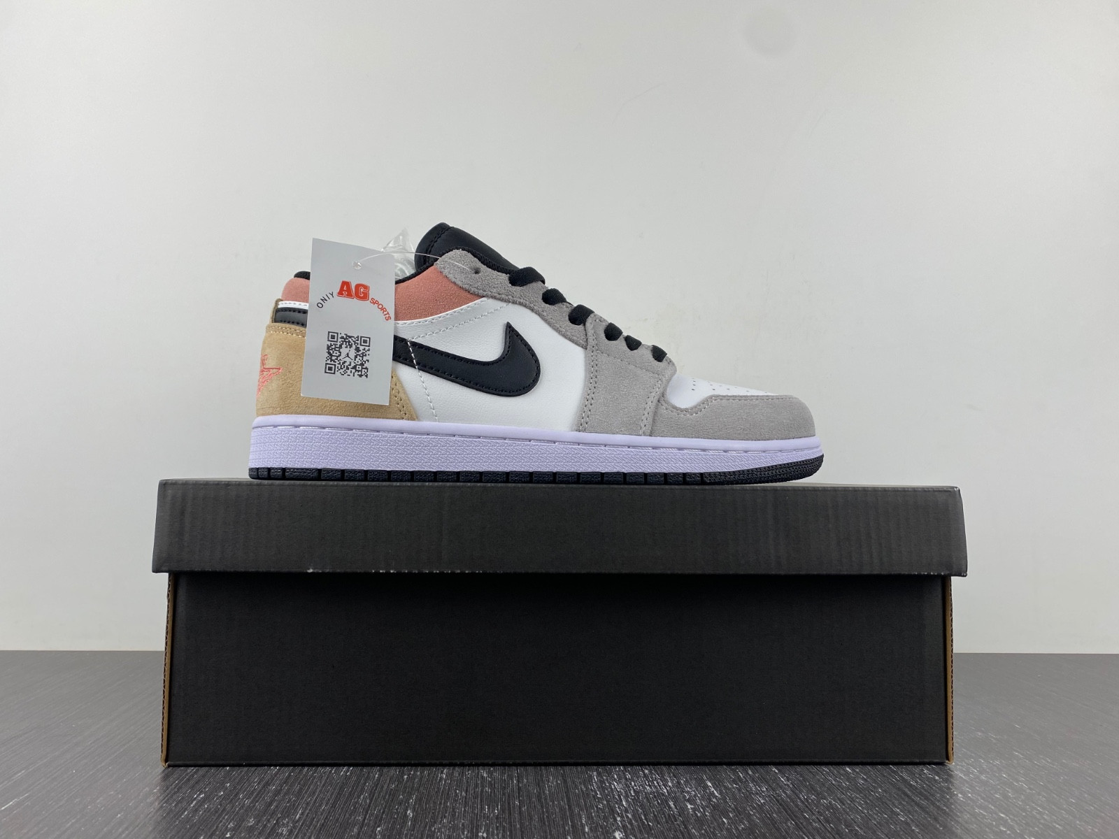 air jordan 1 low "flight club" dx4334-008
