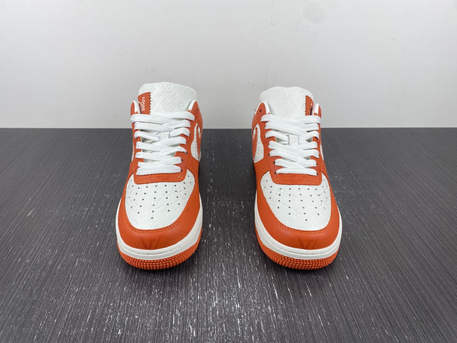 lwe sneaker