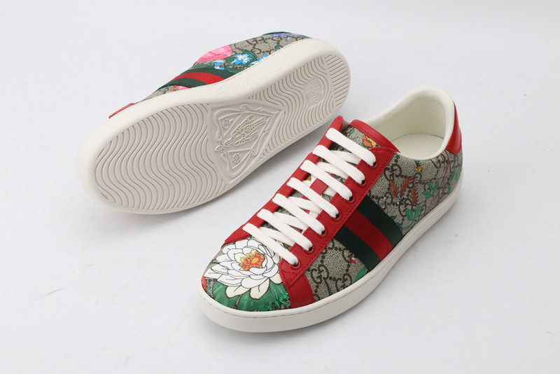 G*u*i sneaker