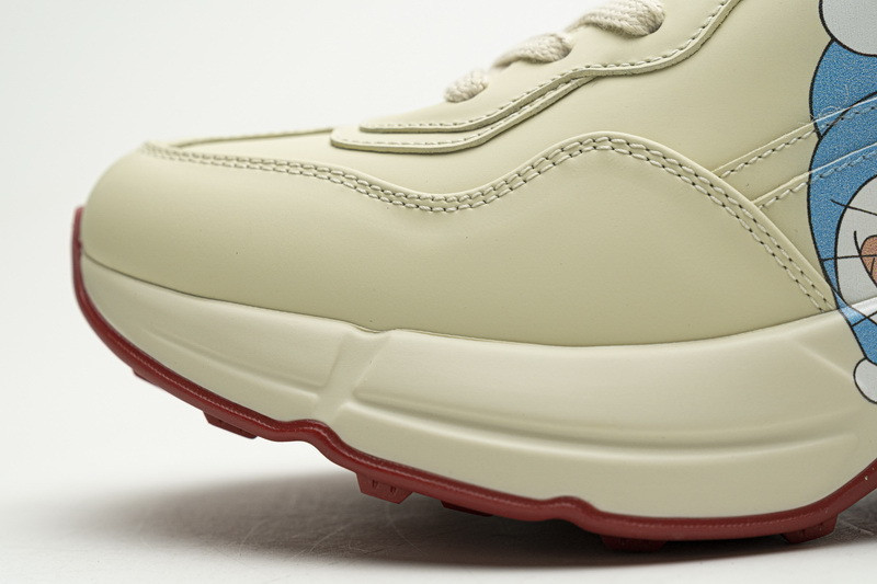 G*u*i sneaker