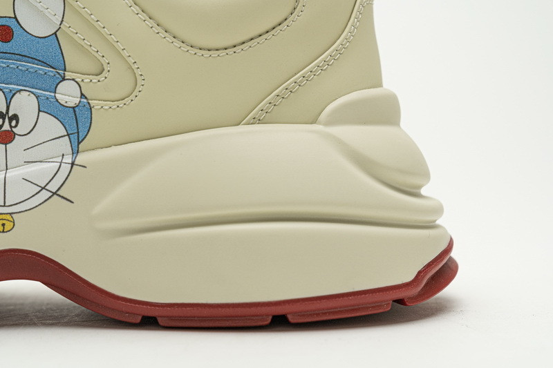 G*u*i sneaker