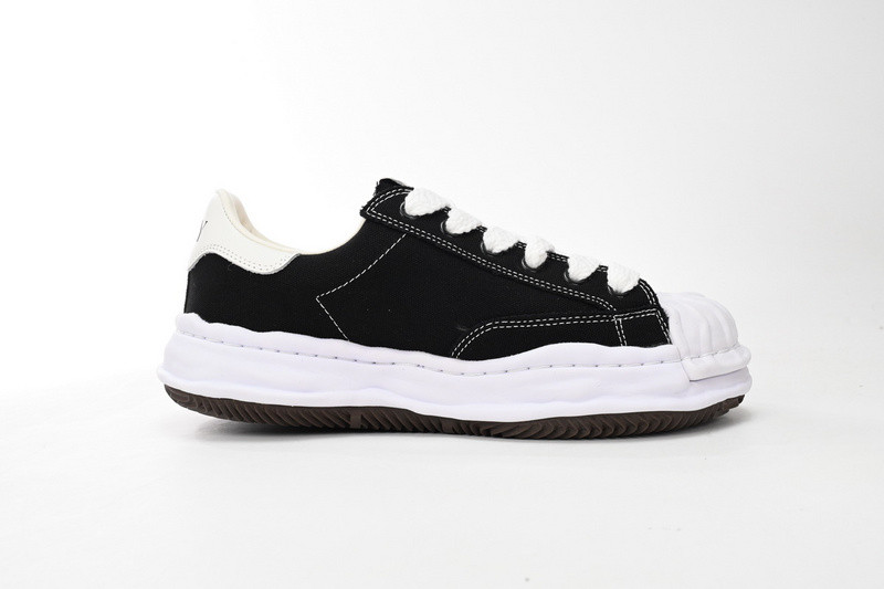 mmy sneaker 0044
