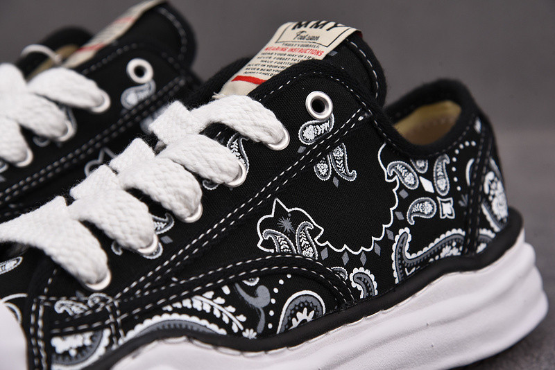 mmy sneaker 008