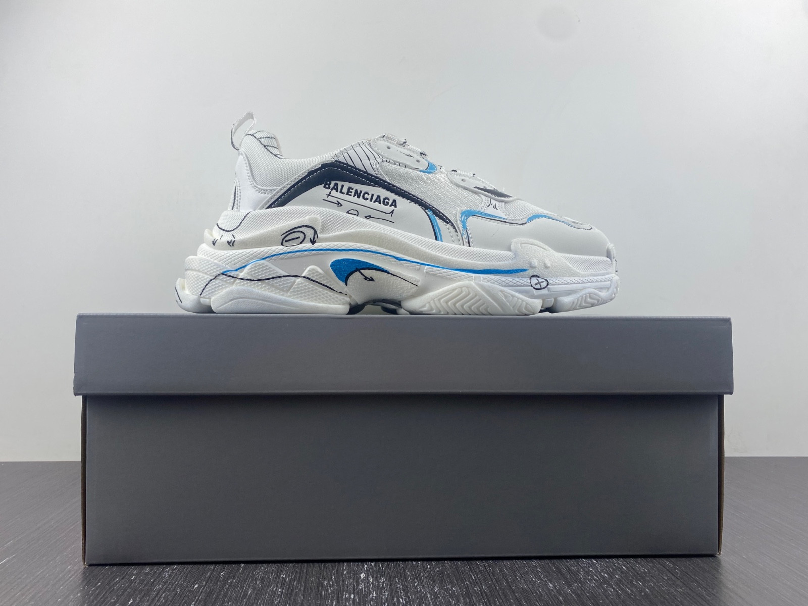 Ba*len*cia*ga triple triple s sketch
