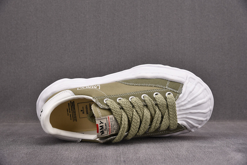 mmy sneaker 0010