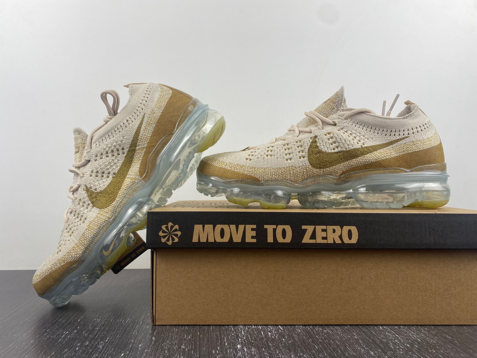nike vapormax 2023 flyknit tan dv1678-100
