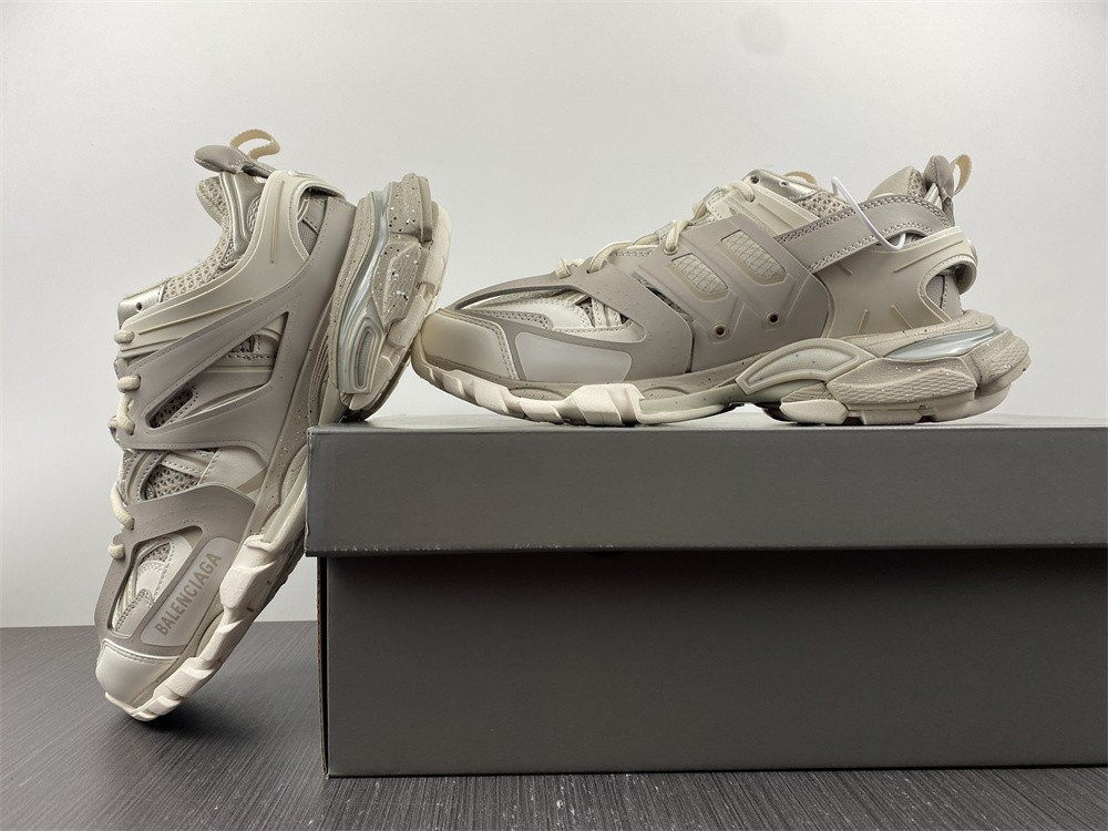 Ba*len*cia*ga track sneaker