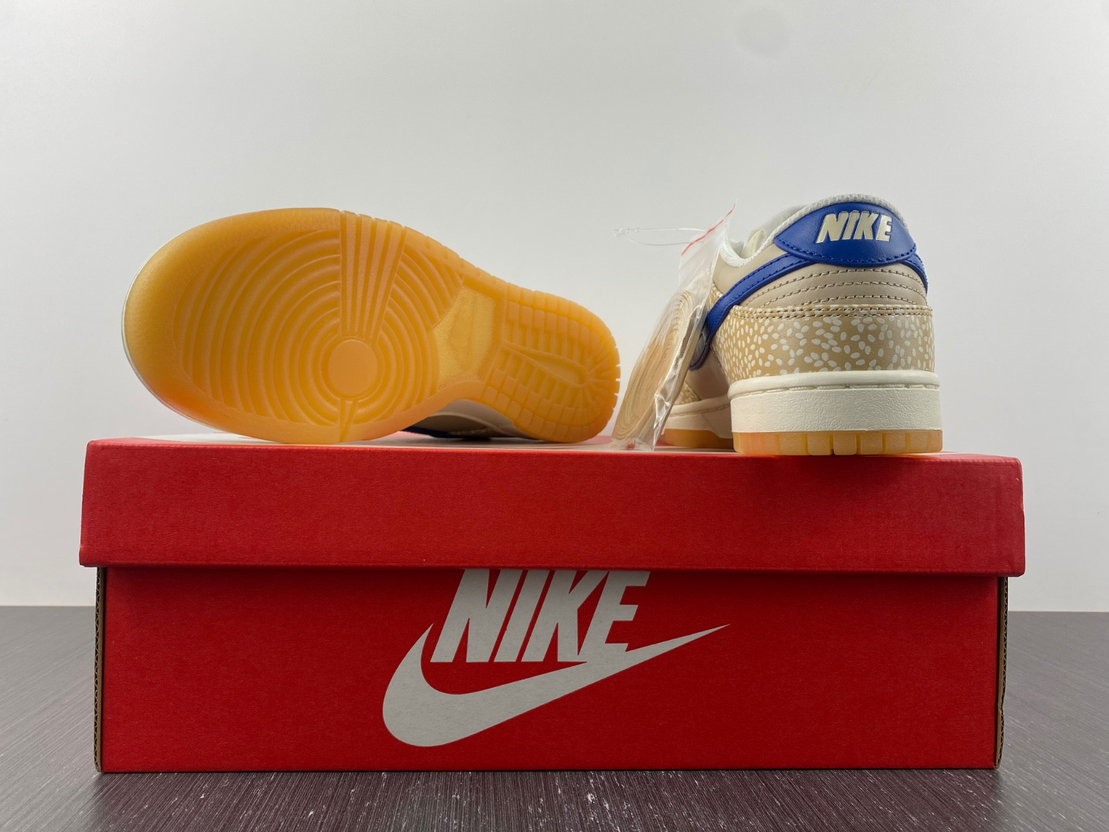 nike dunk low sesame dz4853-200