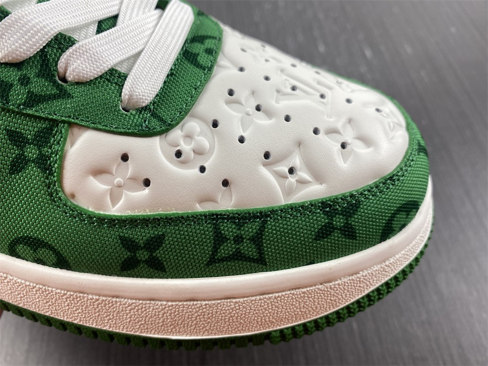 lwe sneaker