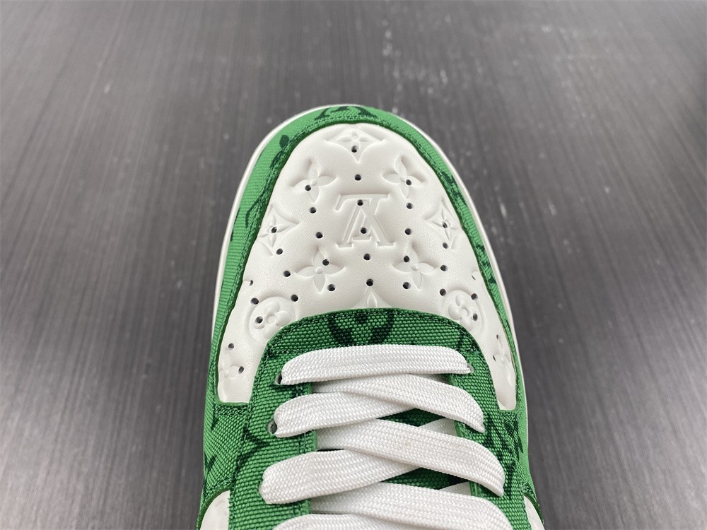 lwe sneaker