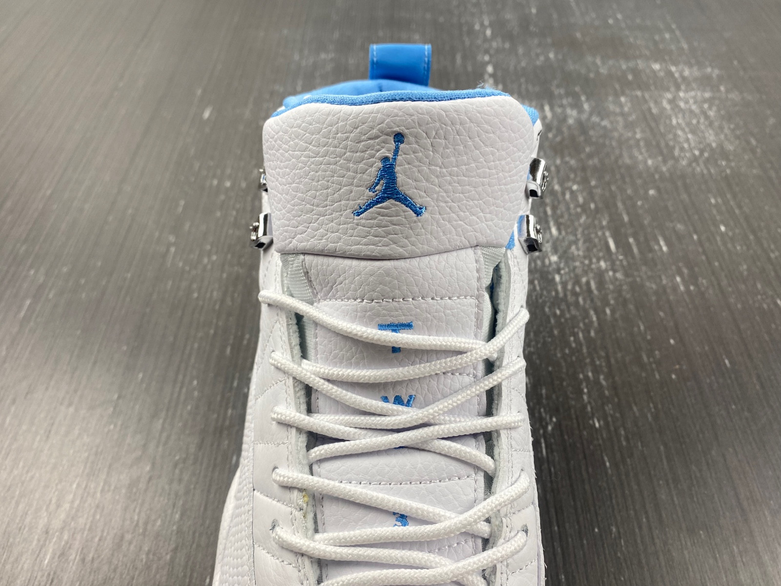 air jordan 12 retro women’s 