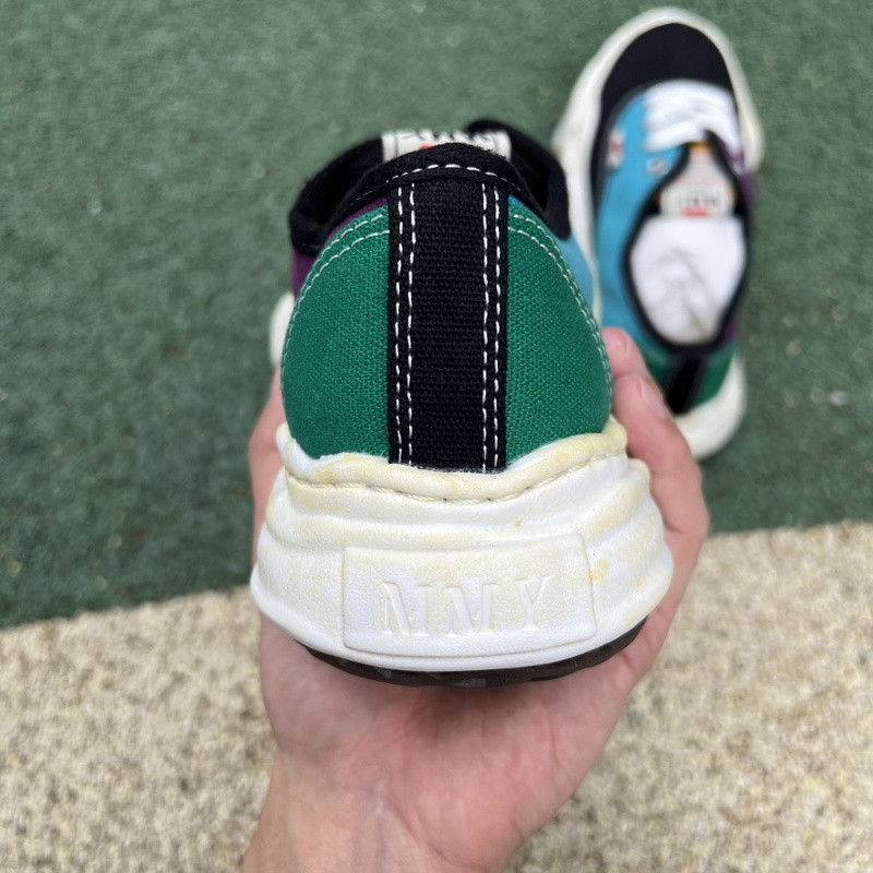 mmy sneaker 0058