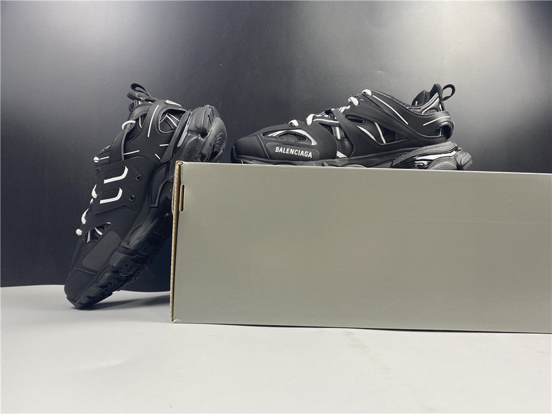 Ba*len*cia*ga track sneaker