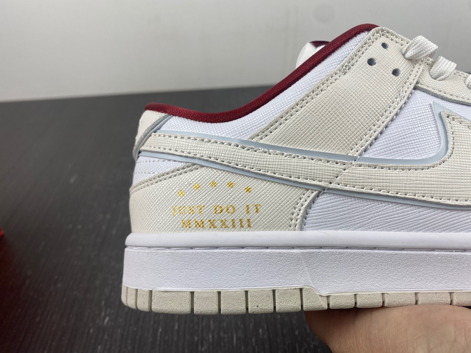 nike dunk low se just do it white phanT0m (women