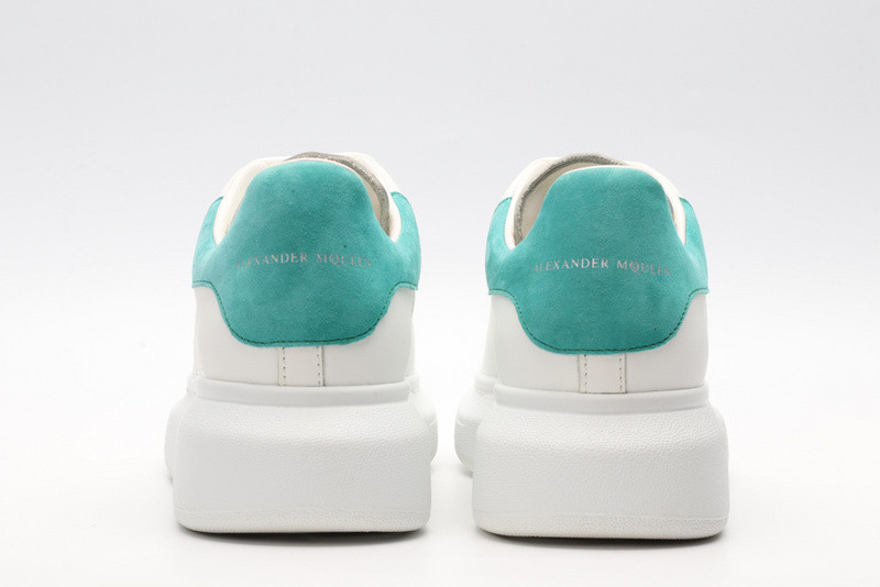 a1exa*der Mcqv*en white green