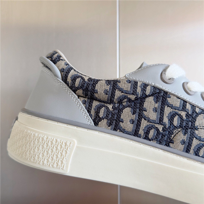 D*or b33 sneaker