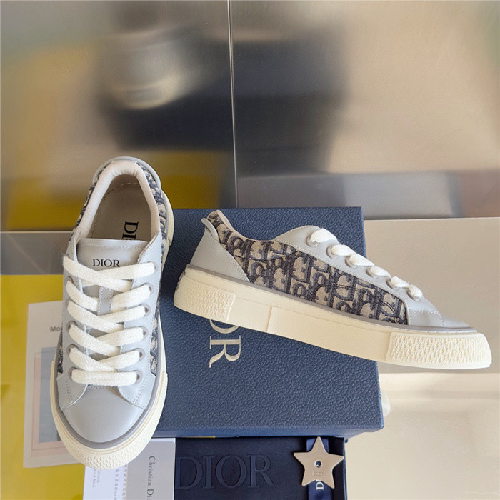 D*or b33 sneaker