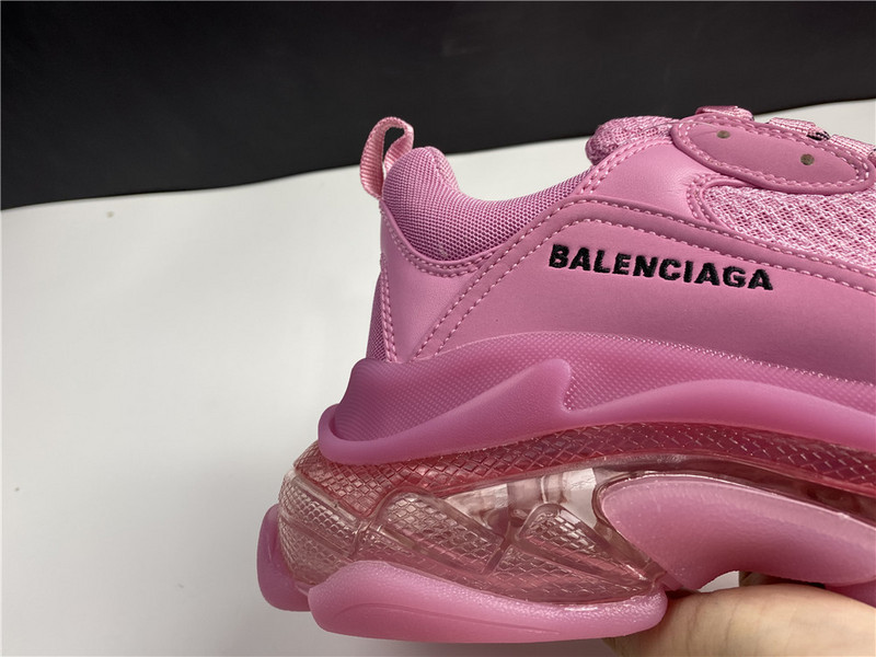 Ba*len*cia*ga triple s