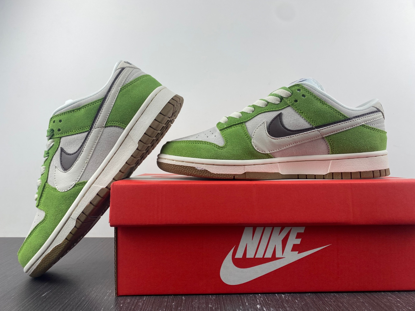 nike dunk low se 85 do9457-1000