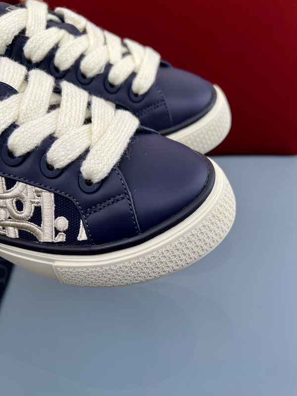D*or b33 sneaker