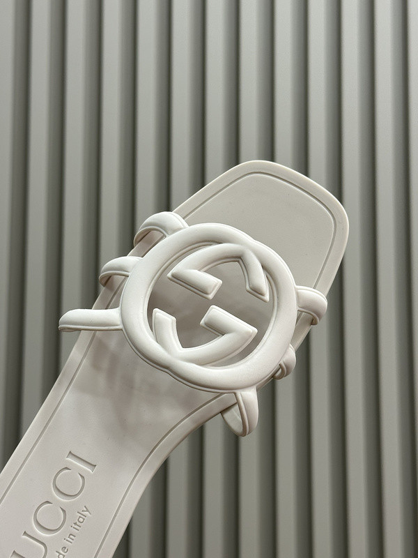 guci slides