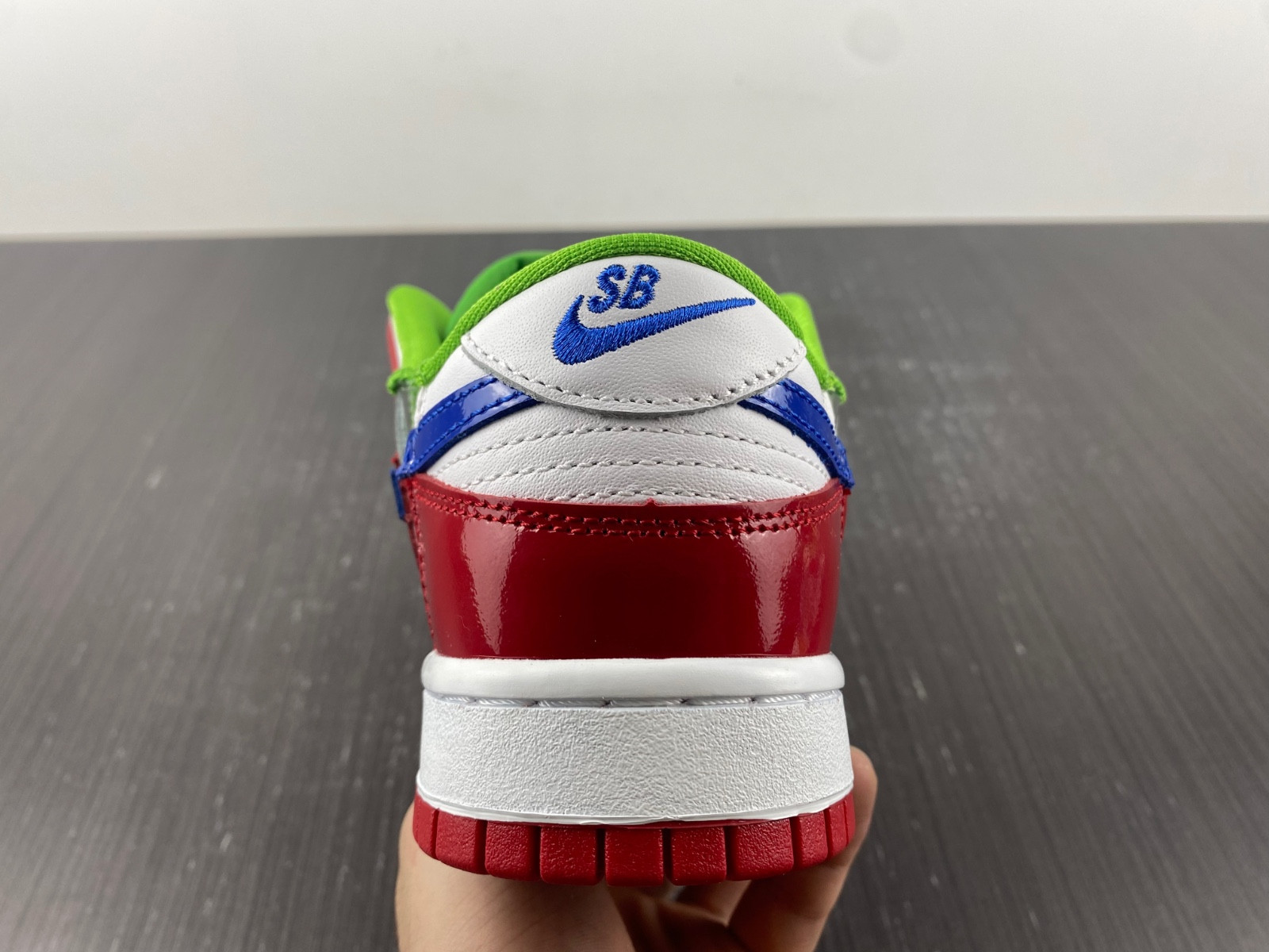 ebay x nike sb dunk low 2022 fd8777-100