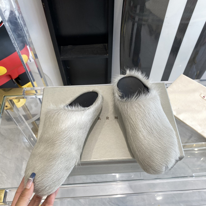 Ma*n1 grey fussbett sabot loafers