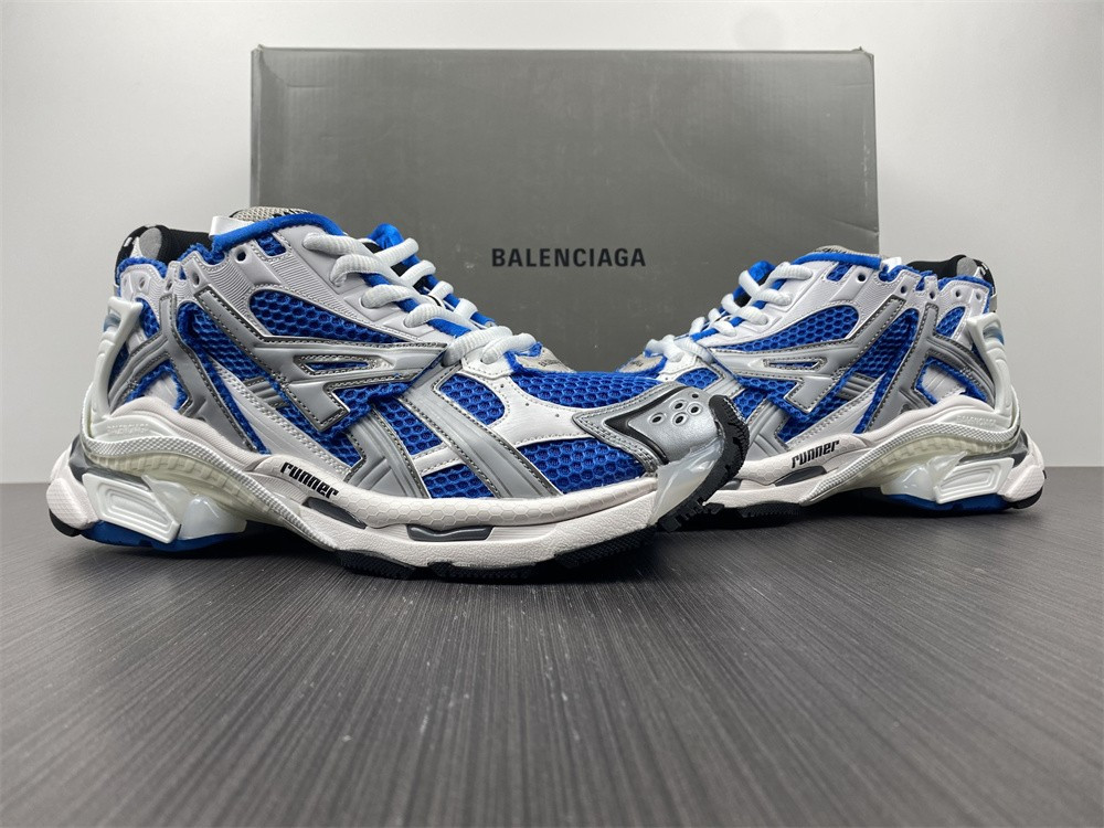 Ba*len*cia*ga runner sneaker 677403w3rb34912