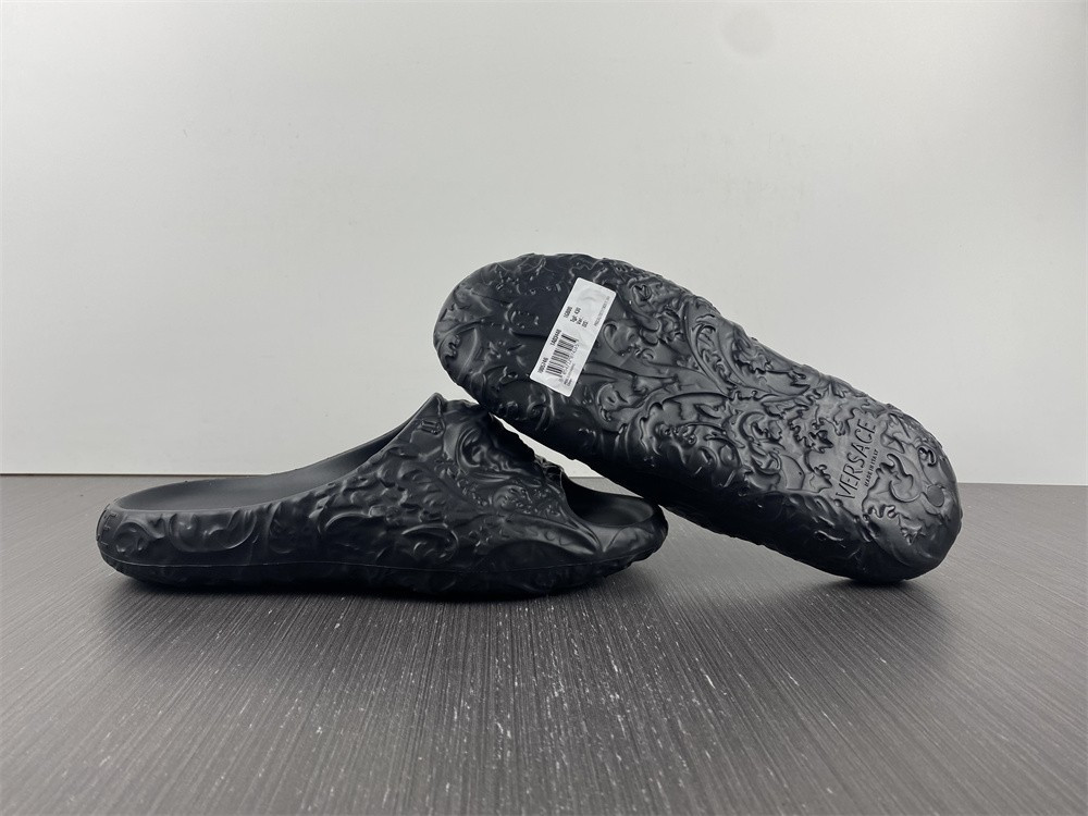 versece slipper
