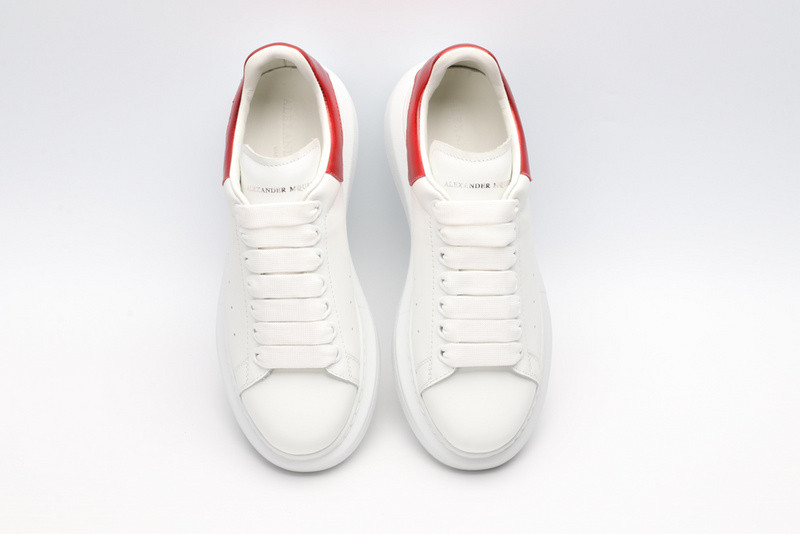 a1exa*der Mcqv*en white red