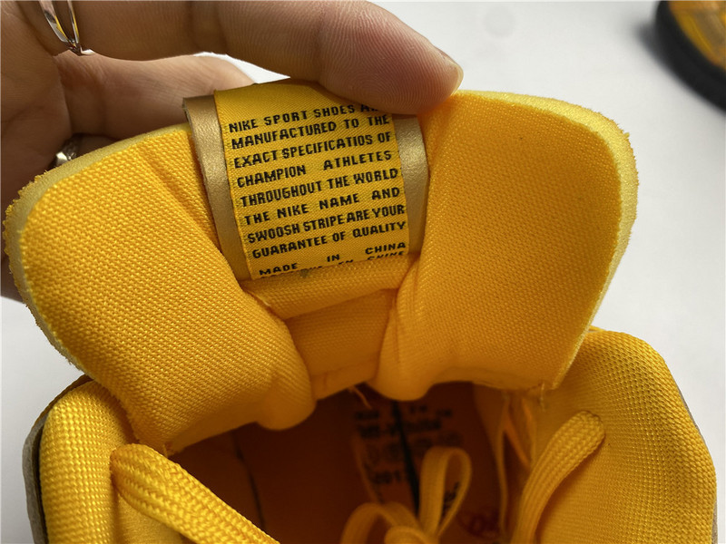 owt x nike air rubber dunk “university gold cu6015-700