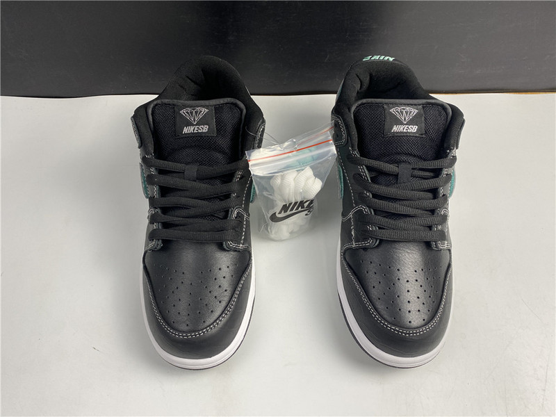 nike sb dunk low di*m*nd S*pply co black di*m*nd bv1310-001