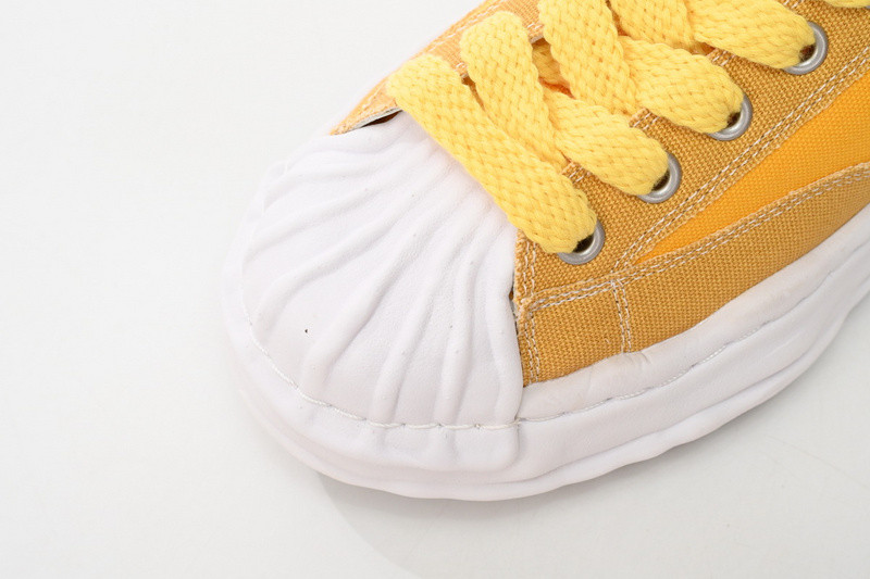 mmy sneaker 0033