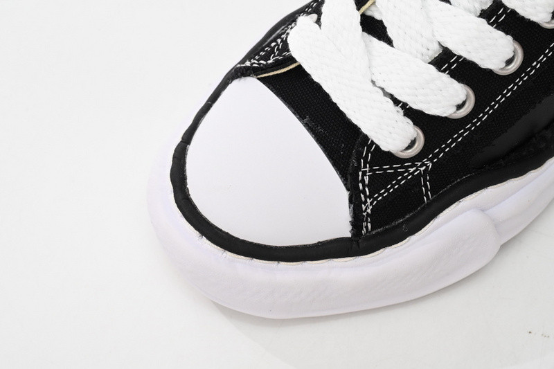 mmy sneaker 0035