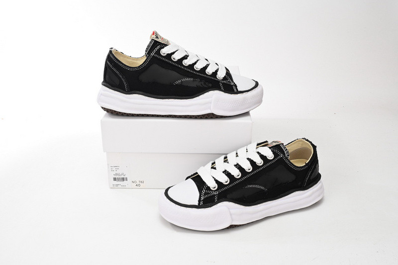 mmy sneaker 0035