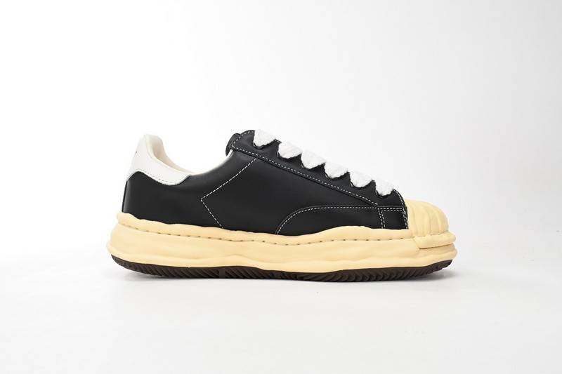 mmy sneaker 0040