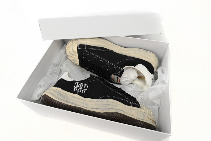 mmy sneaker 0041