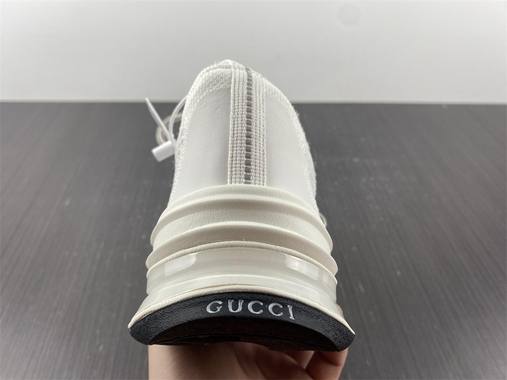 guci sneaker