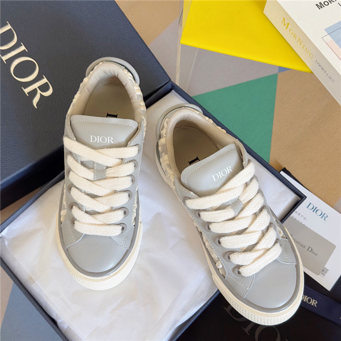 D*or b33 sneaker