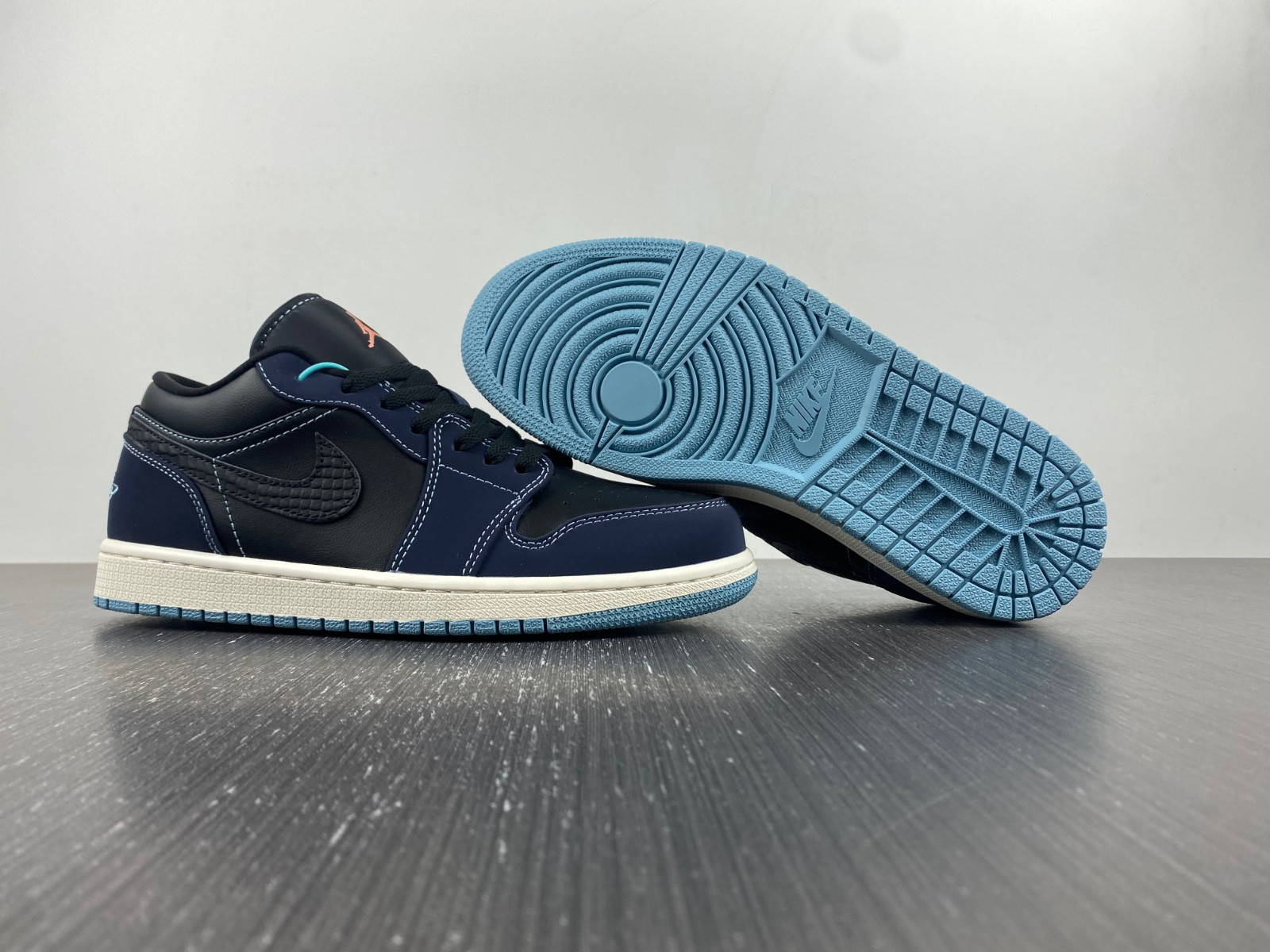 air jordan 1 low navy black snakeskin fj5478-010