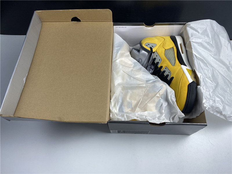 air jordan tokyo 454783-701