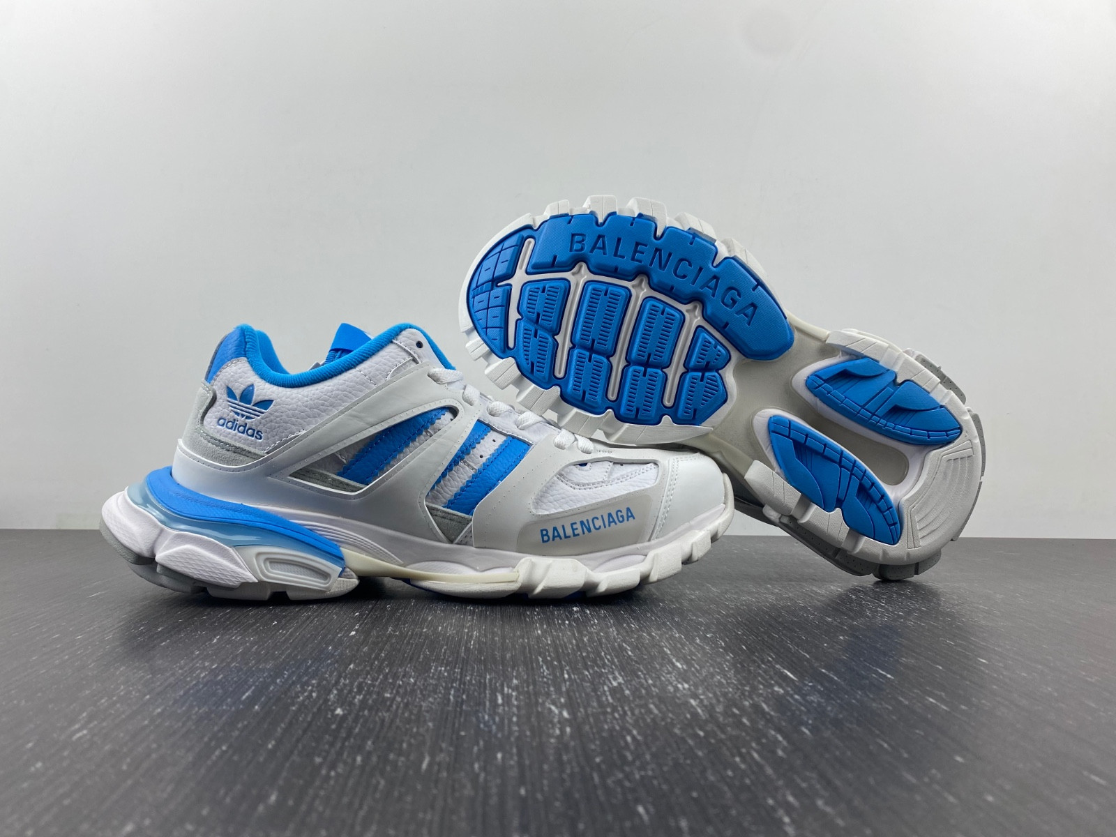 Ba*len*cia*ga 3.0 track sneaker