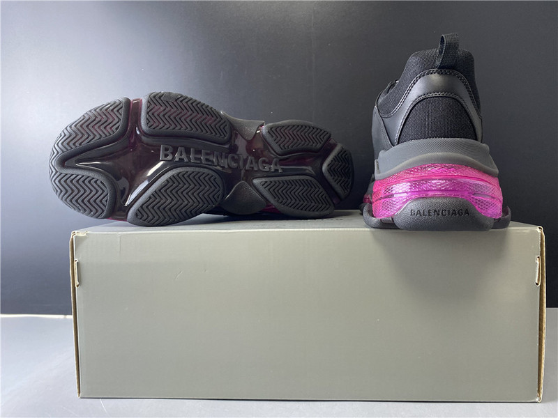Ba*len*cia*ga triple s black sneaker